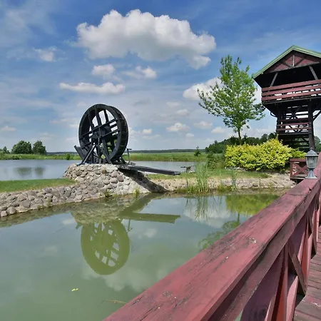 בית נופש Nad Stawem *