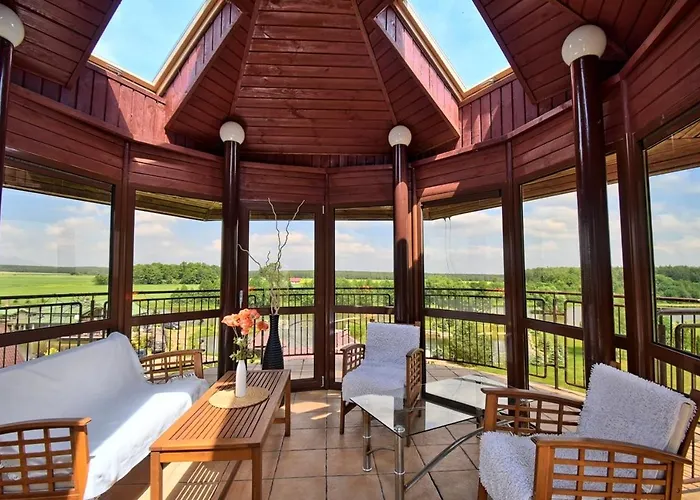 Nad Stawem Holiday home *